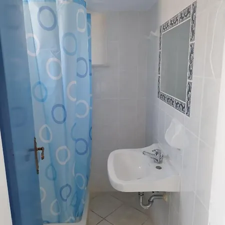 Agia Aikaterini * アモウディ