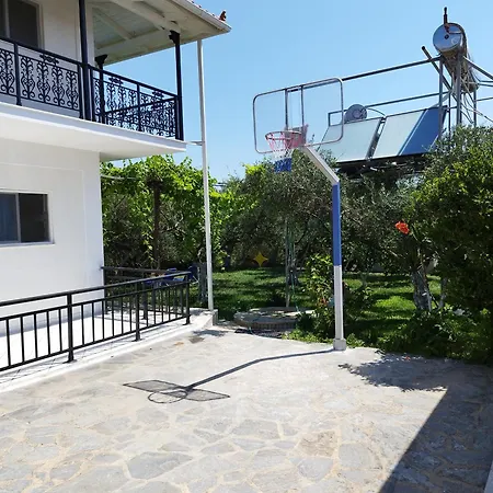 Agia Aikaterini アパート アモウディ