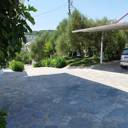 Agia Aikaterini * アモウディ